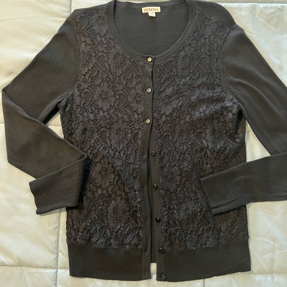 Black lace front cardigan. - Picture 5 of 6